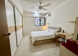 Blk 124 Bukit Batok Central (Bukit Batok), HDB 4 Rooms #535141361